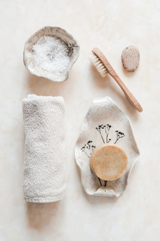 Body brushing - the dry brushing method for better skin